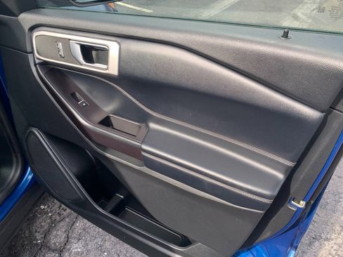 Used 2020 Ford Explorer XLT w/ Equipment Group 202A image 14