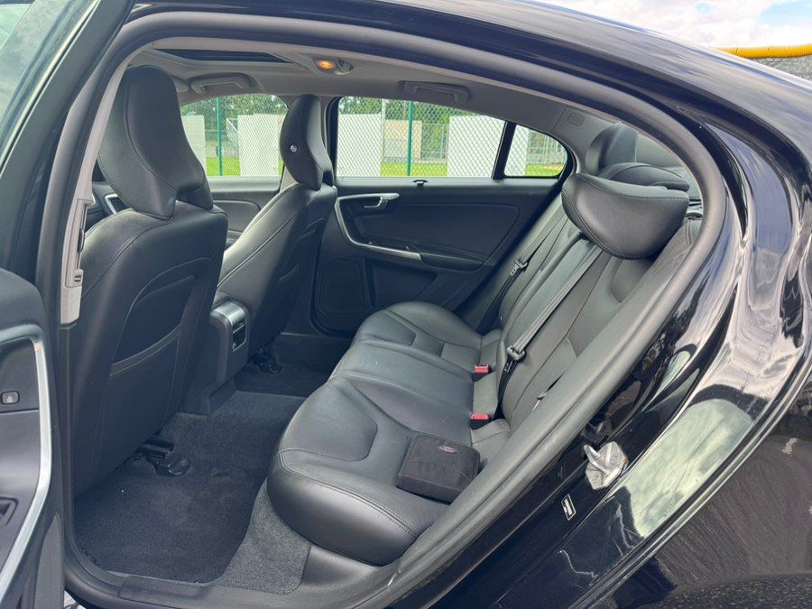 Used 2017 Volvo S60 T5 Inscription FWD image 10