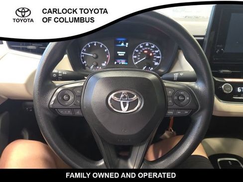 Used 2025 Toyota Corolla LE FWD image 22