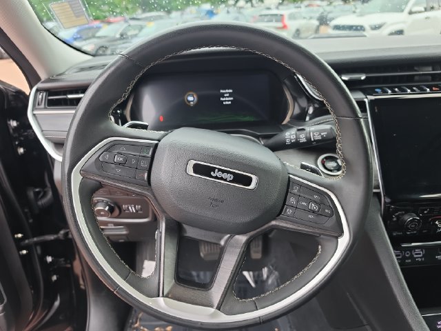Used 2023 Jeep Grand Cherokee 4WD 4xe image 13