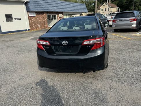 Used 2012 Toyota Camry LE image 10