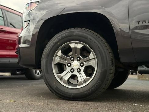 Used 2017 Chevrolet Tahoe LT w/ Luxury Package AWD/4WD image 43