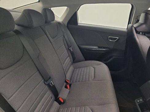 Used 2025 Kia K4 EX image 19