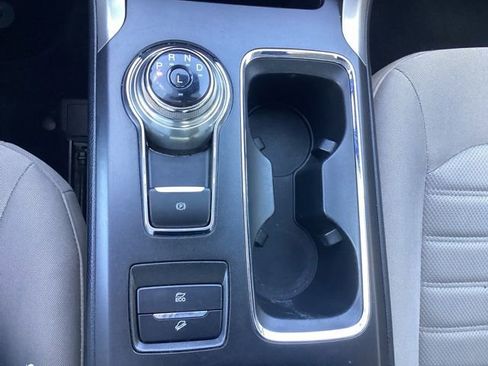 Used 2019 Ford Fusion SE FWD image 21