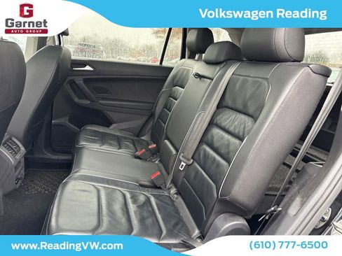 Used 2019 Volkswagen Tiguan SEL Premium w/ 3rd Row Seat Package image 14