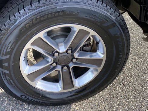 Certified 2022 Jeep Wrangler Unlimited Sahara w/ LED Lighting Group image 30