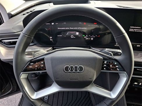 New 2025 Audi Q5 2.0T Premium Plus image 9