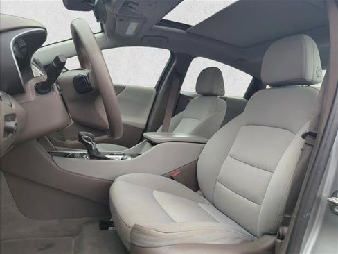 Used 2024 Chevrolet Malibu LT image 17
