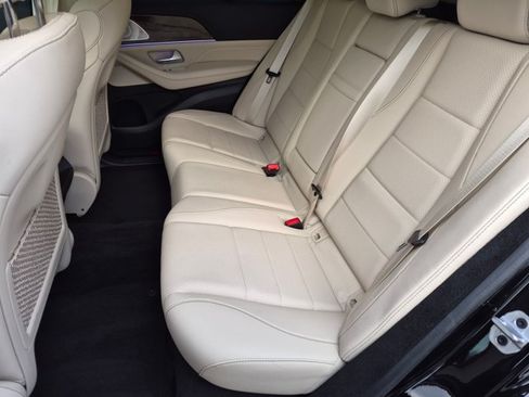 Used 2024 Mercedes-Benz GLE 450e 4MATIC image 17