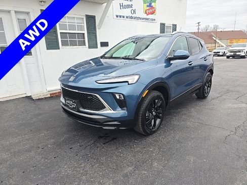 Used 2024 Buick Encore GX Sport Touring image 1