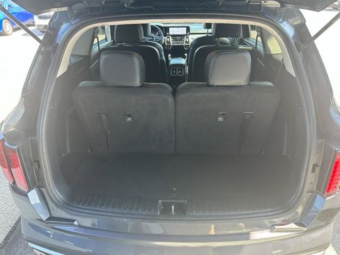 Used 2022 Kia Sorento S image 24