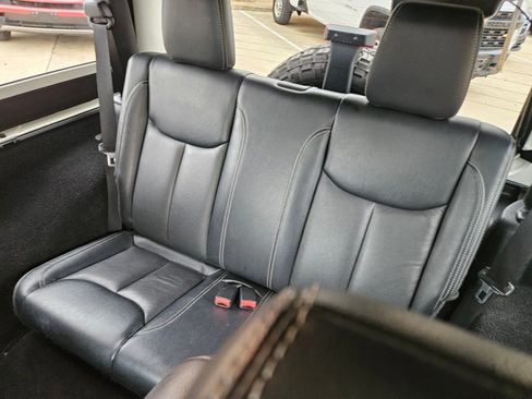 Used 2016 Jeep Wrangler Rubicon image 11