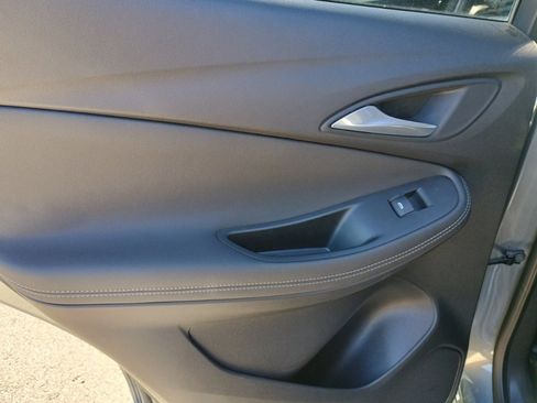 Used 2020 Buick Encore GX Essence w/ Experience Buick Package image 15