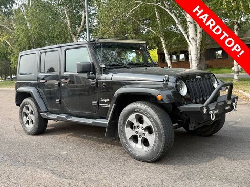 Used 2017 Jeep Wrangler Unlimited Sahara image 2