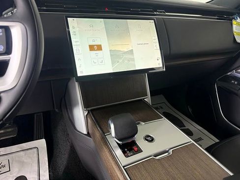 New 2026 Land Rover Range Rover SE image 35