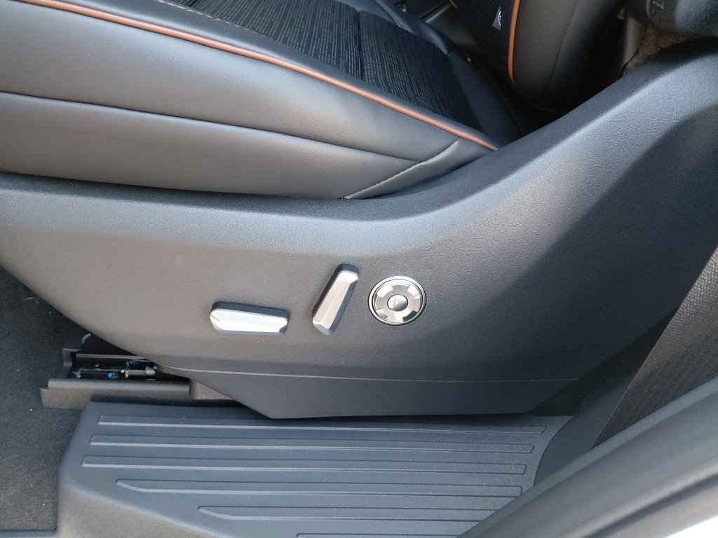 New 2026 Lincoln Navigator Black Label AWD/4WD image 29