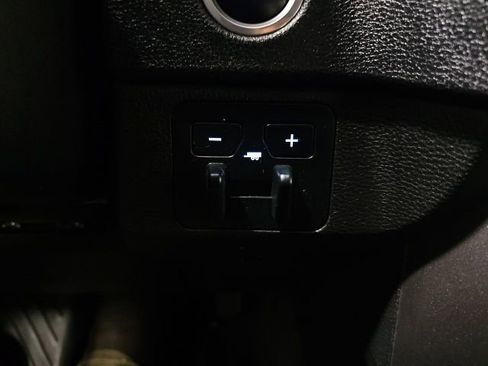 Used 2024 Toyota Tundra SR5 w/ SR5 Premium Package image 23