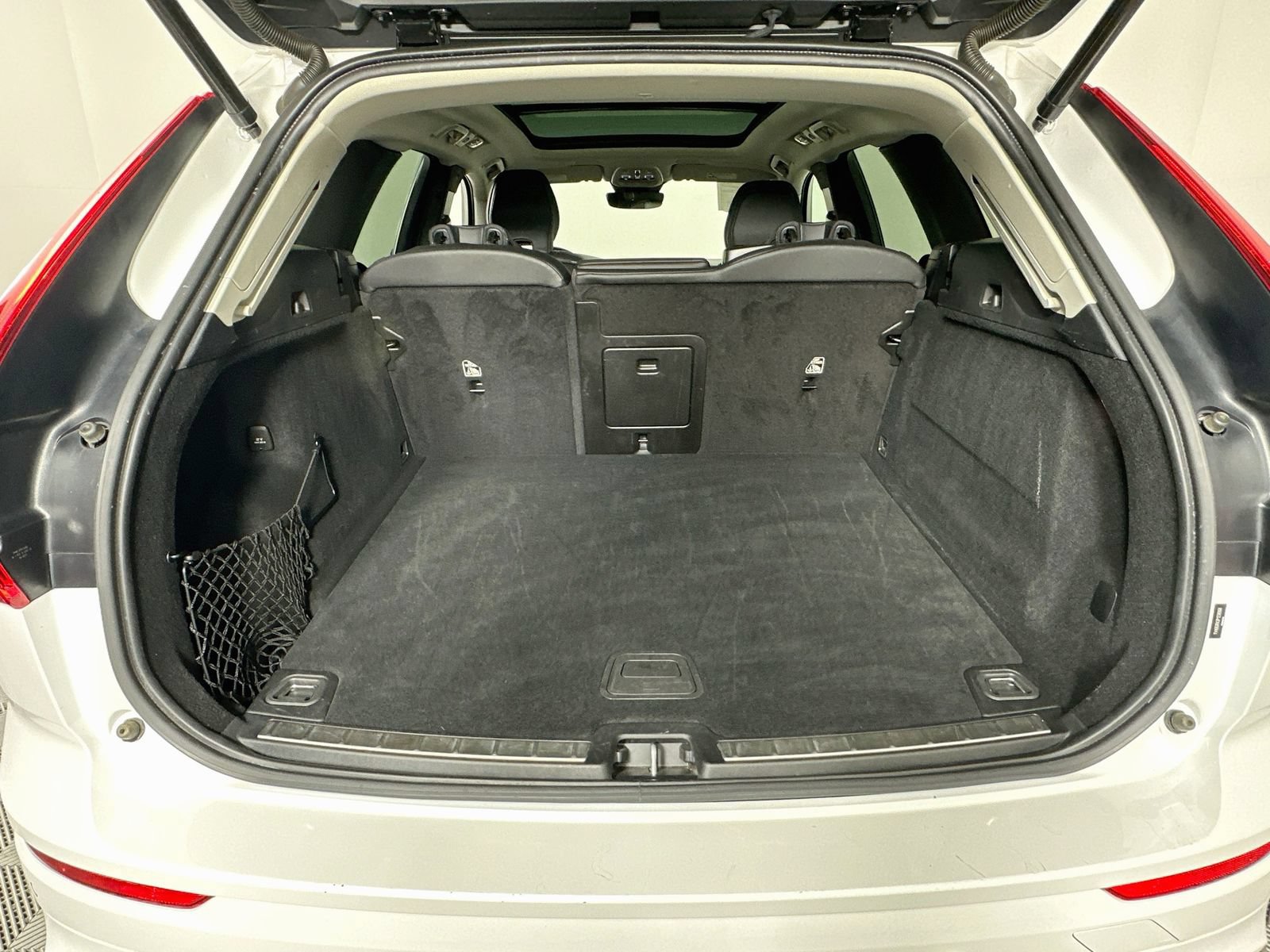Used 2023 Volvo XC60 B6 Ultimate AWD/4WD image 28