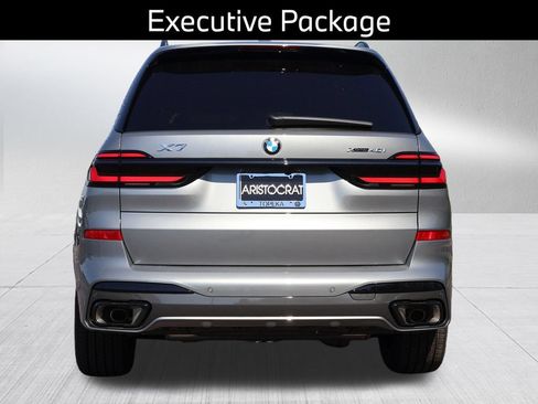 Certified 2026 BMW X7 xDrive40i w/ Executive Package AWD/4WD image 9