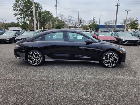 New 2025 Hyundai Ioniq 6 Limited image 2
