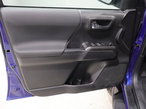 Used 2023 Toyota Tacoma TRD Sport AWD/4WD image 13