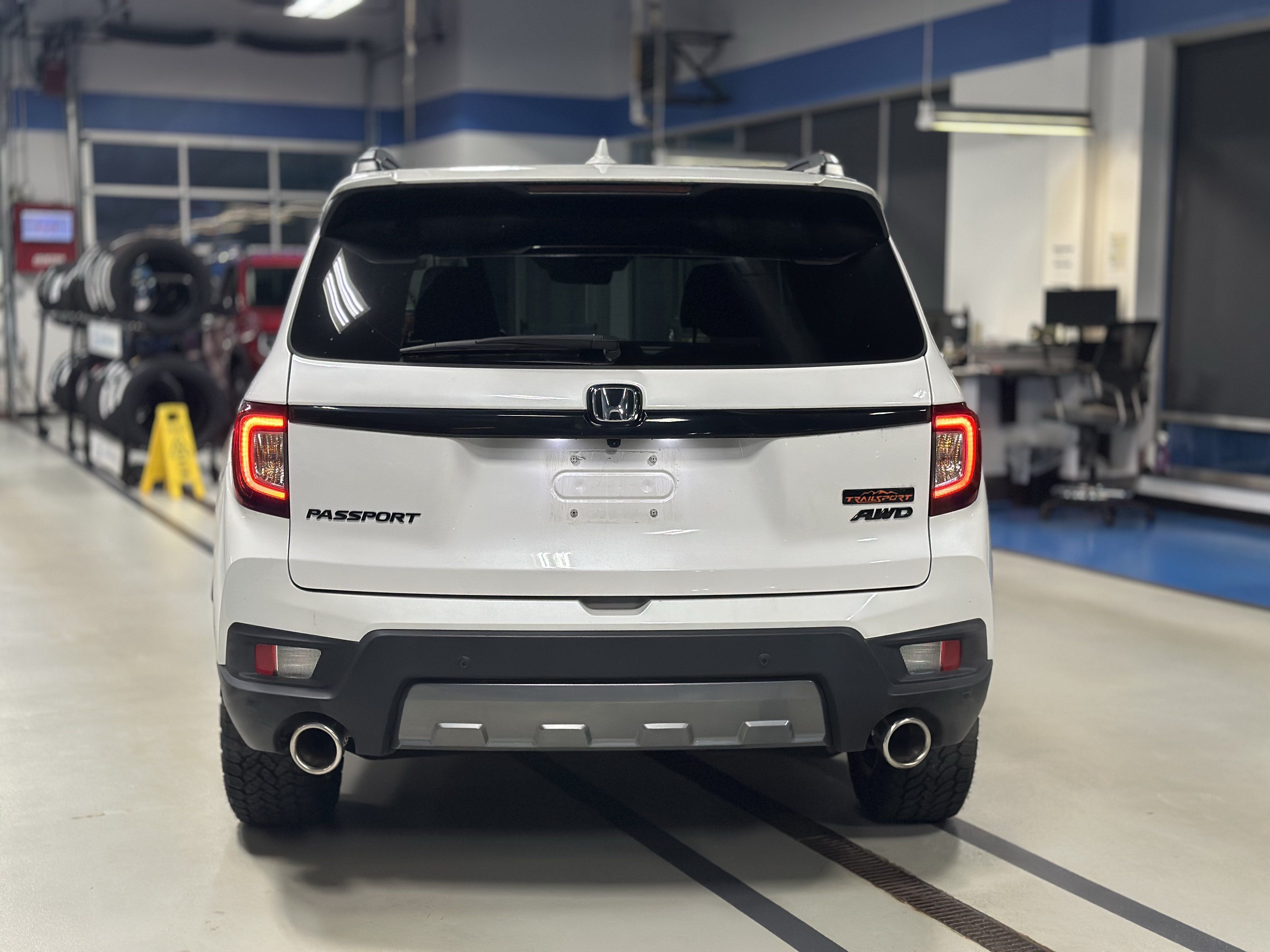 Used 2024 Honda Passport TrailSport image 6