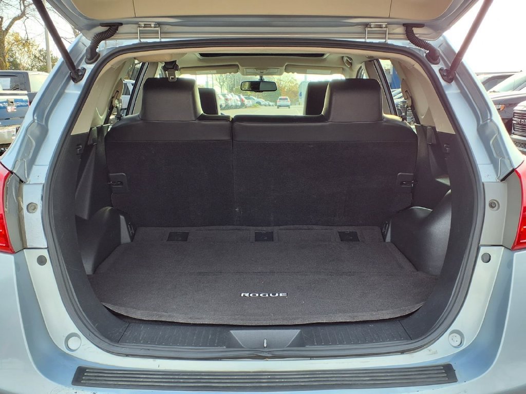 Used 2011 Nissan Rogue SV w/ SL Pkg AWD/4WD image 9