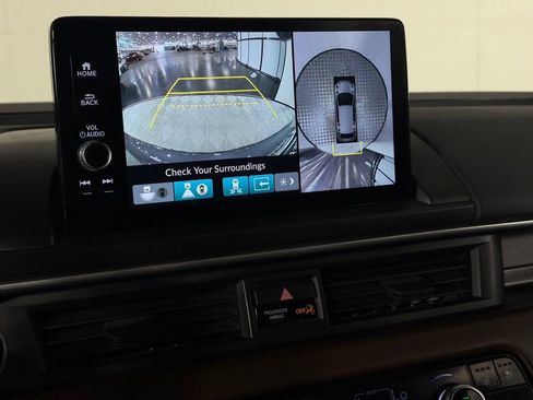 Used 2024 Honda Pilot Elite image 18