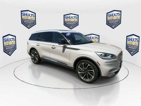 Used 2020 Lincoln Aviator Reserve w/ Equipment Group 202A AWD/4WD image 2