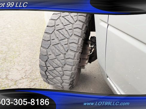 Used 2018 RAM 2500 Tradesman w/ Chrome Appearance Group image 4