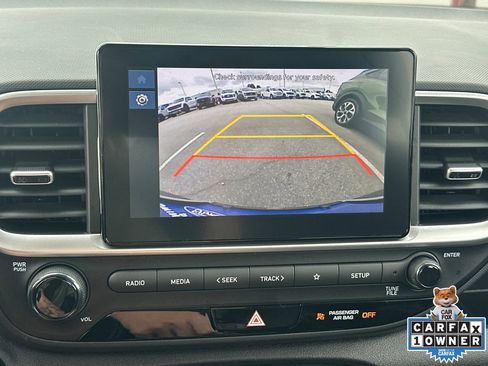 Used 2024 Hyundai Venue SEL FWD image 28