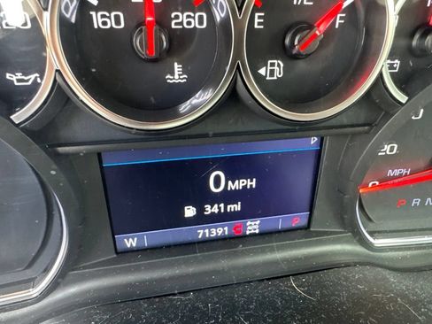 Used 2022 Chevrolet Silverado 1500 RST AWD/4WD image 6