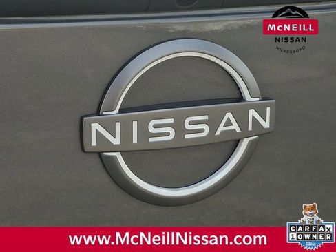 Used 2023 Nissan Frontier SV image 32