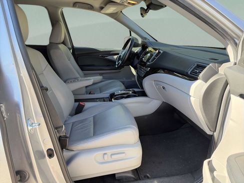 Used 2021 Honda Pilot Touring image 20