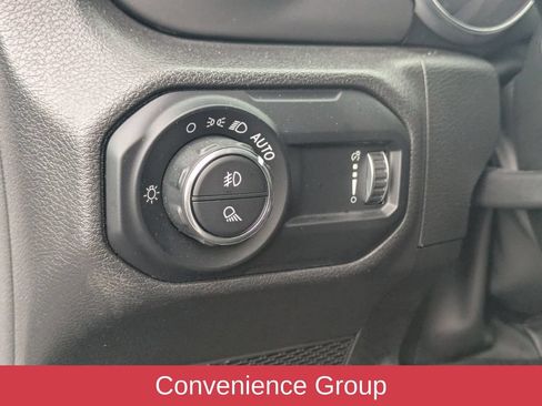 Used 2023 Jeep Gladiator Sport AWD/4WD image 13