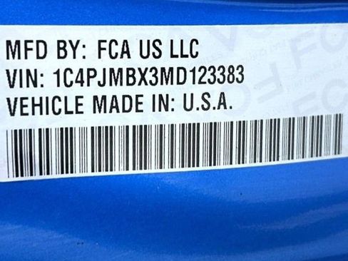 Used 2021 Jeep Cherokee Trailhawk image 25