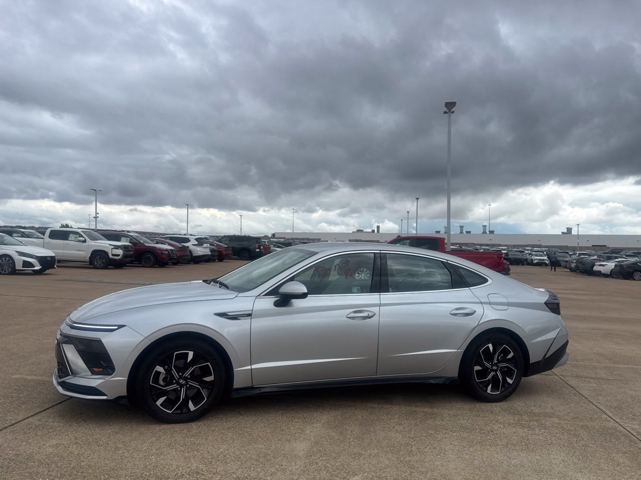 Used 2025 Hyundai Sonata SEL FWD image 13