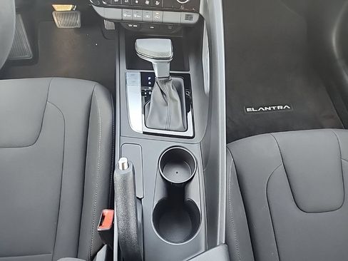Used 2024 Hyundai Elantra SEL FWD image 23