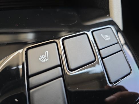 Certified 2025 Kia Sportage EX w/ Premium Package FWD image 23