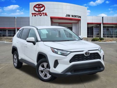 Used 2024 Toyota RAV4 XLE image 1