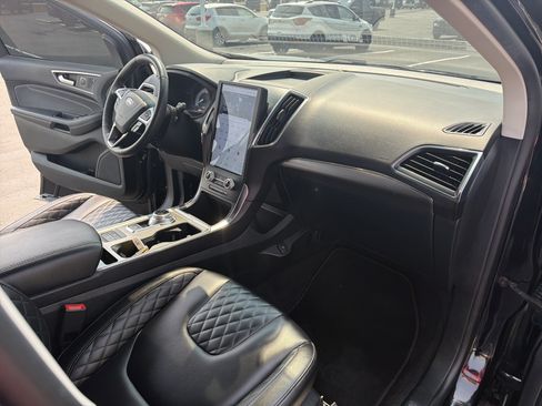 Used 2024 Ford Edge Titanium AWD/4WD image 28