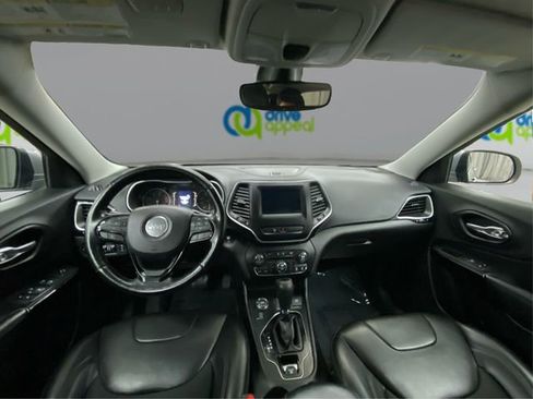 Used 2020 Jeep Cherokee Latitude Plus AWD/4WD image 27