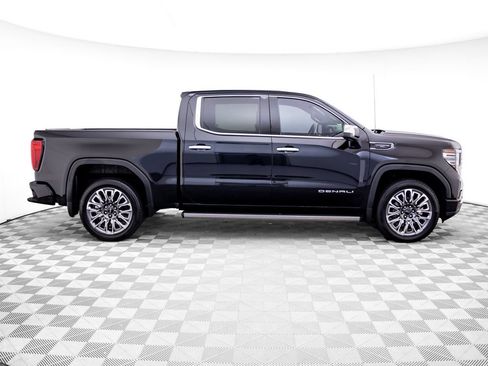 Used 2025 GMC Sierra 1500 Denali Ultimate AWD/4WD image 8