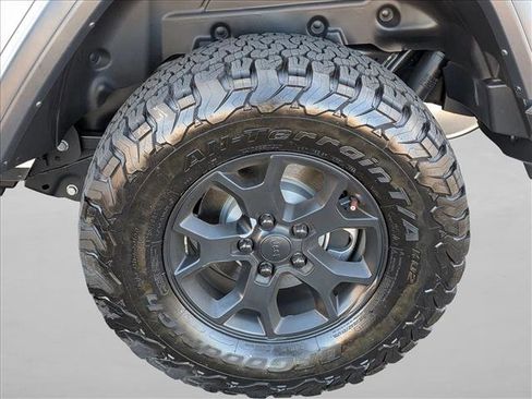 Used 2022 Jeep Wrangler Unlimited Rubicon w/ LED Lighting Group image 29