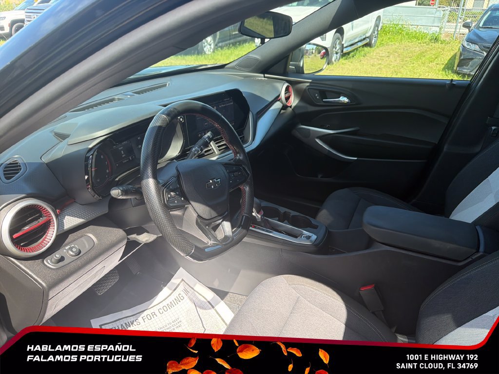 Used 2024 Chevrolet Trax RS FWD image 17