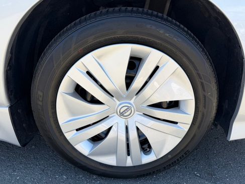 Used 2025 Nissan Leaf S FWD image 49
