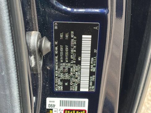 Used 2024 Toyota Sienna XLE FWD image 21