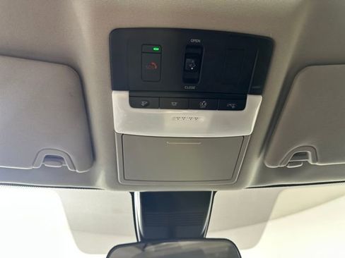 Used 2023 Nissan Altima 2.5 SV w/ SV Premium Package image 24