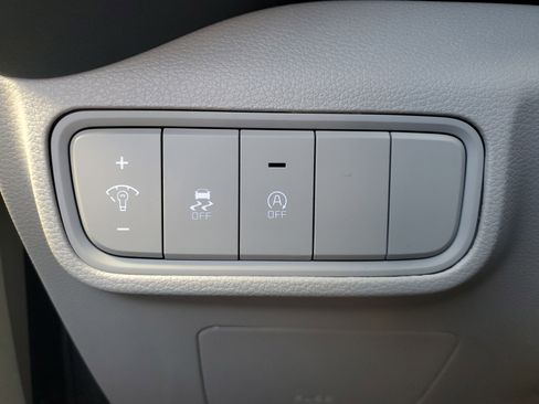 Used 2025 Kia Soul LX w/ LX Technology Package image 22