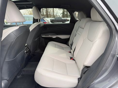 Used 2023 Lexus RX 350h w/ Cold Area Package image 22